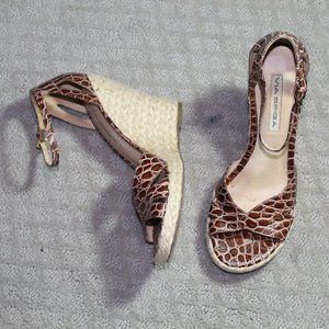 Via Spiga Size 7.5 Brown Alligator Print Espadrille Wedge Heel